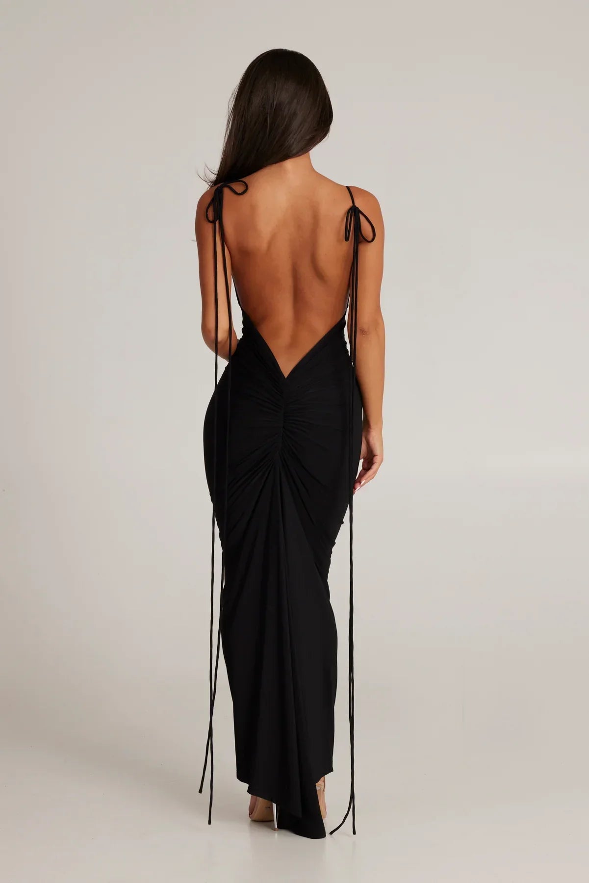 Alindra ™ | Backless Maxi Dress