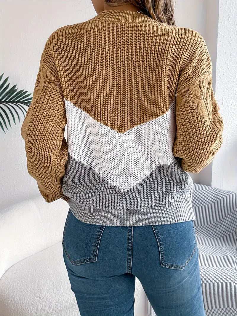 Elegant Two-Tone Crew Neck Sweater for Women's