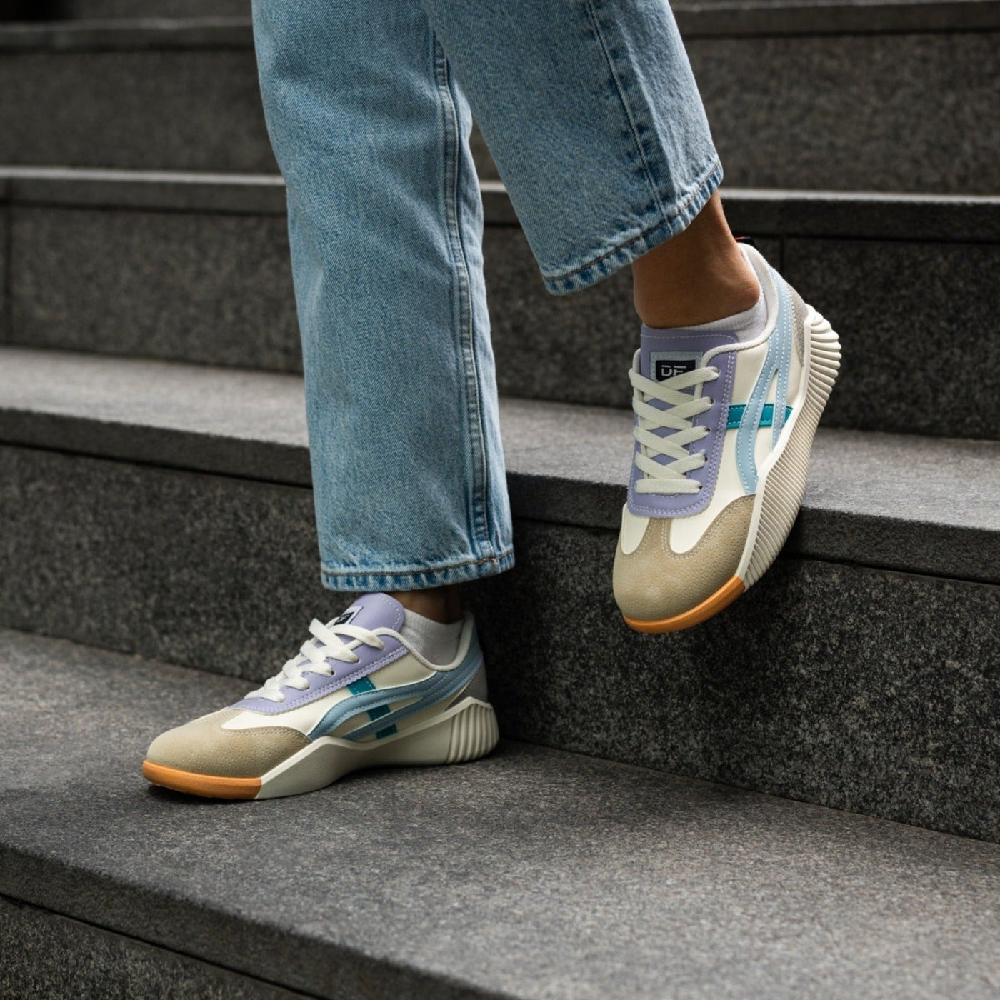 Elin™ | Vintage Sneakers