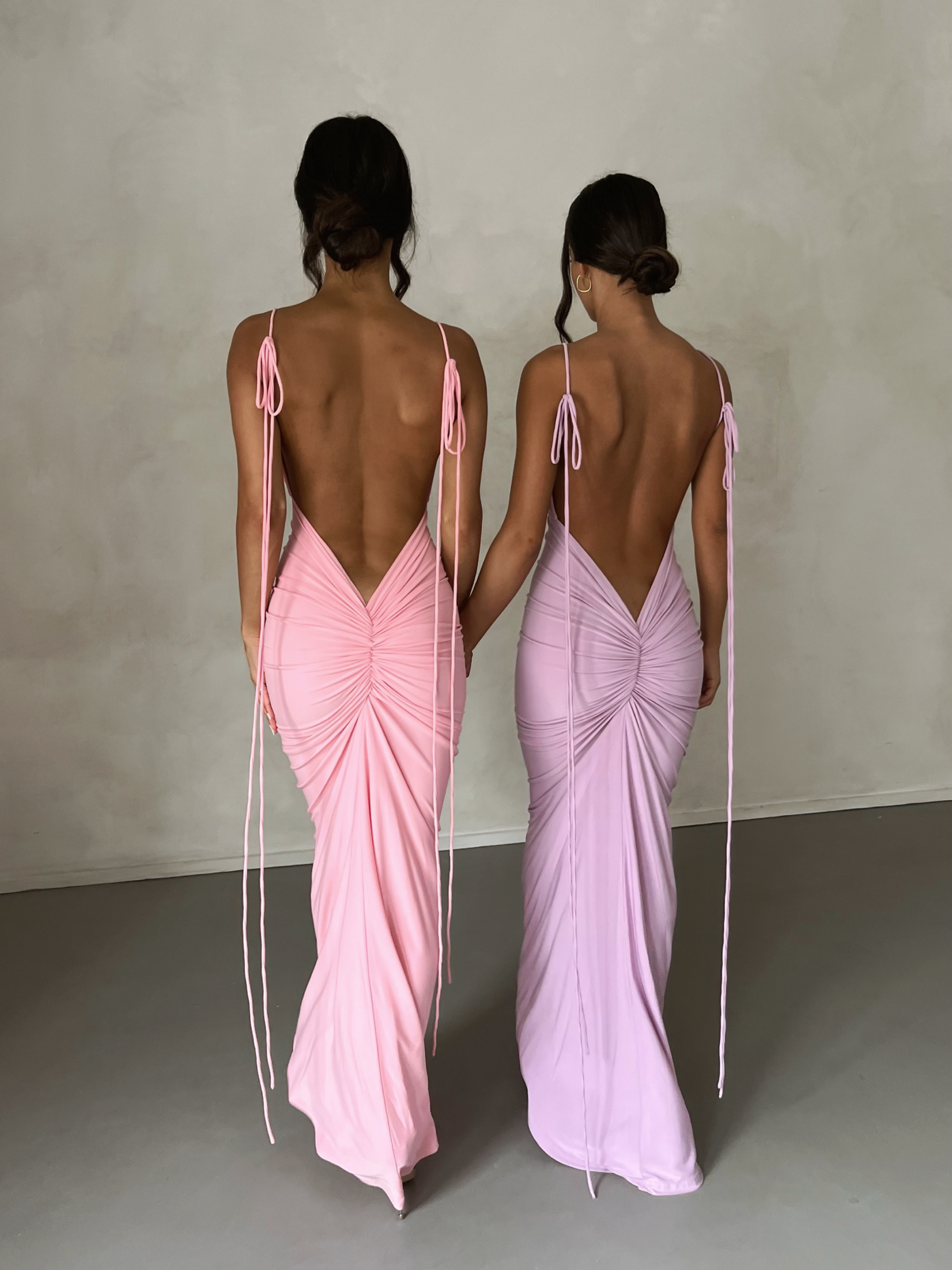 Alindra ™ | Backless Maxi Dress