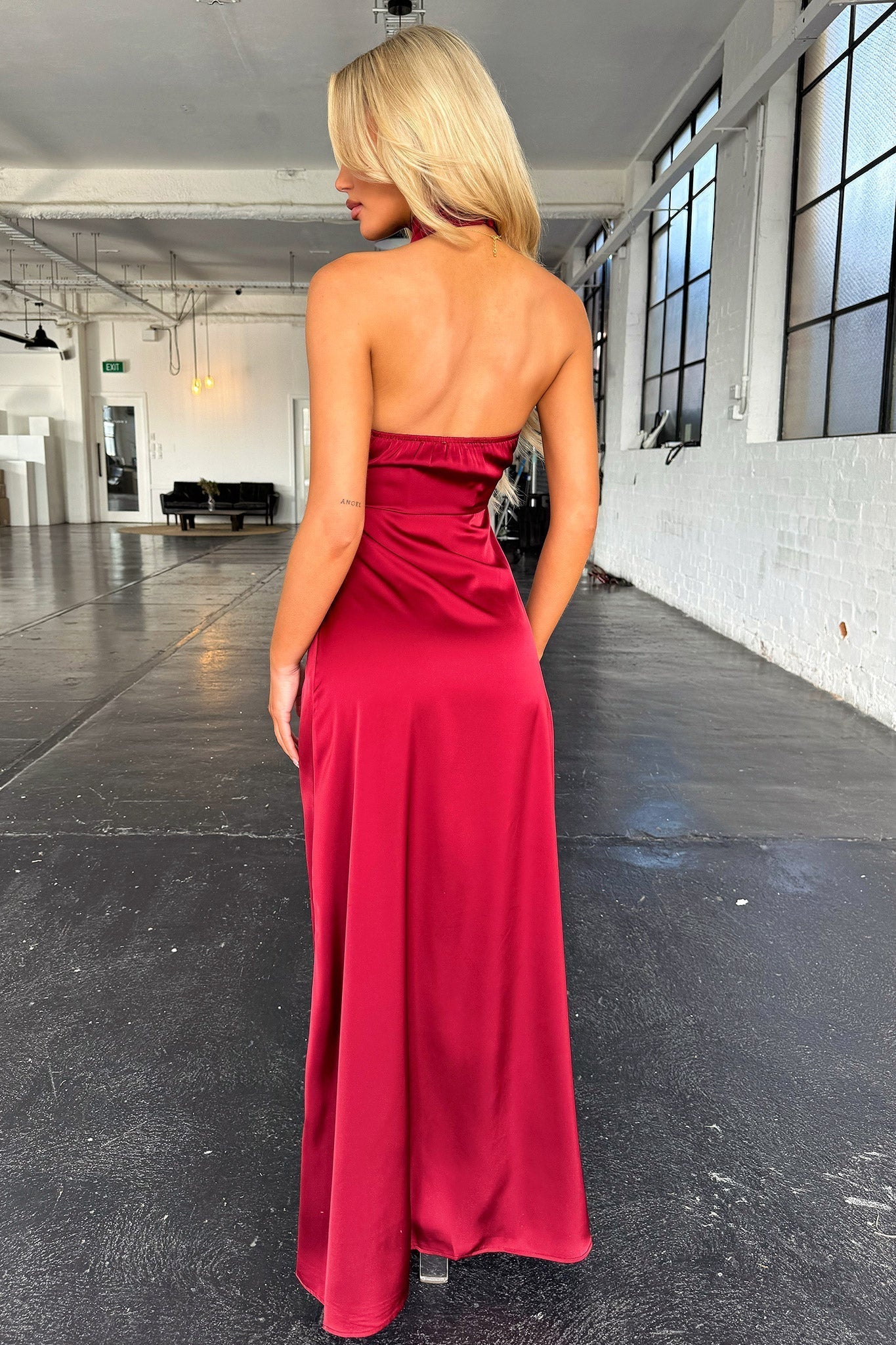 Orlira ™ | Halterneck Sleeveless Slit Maxi Dress