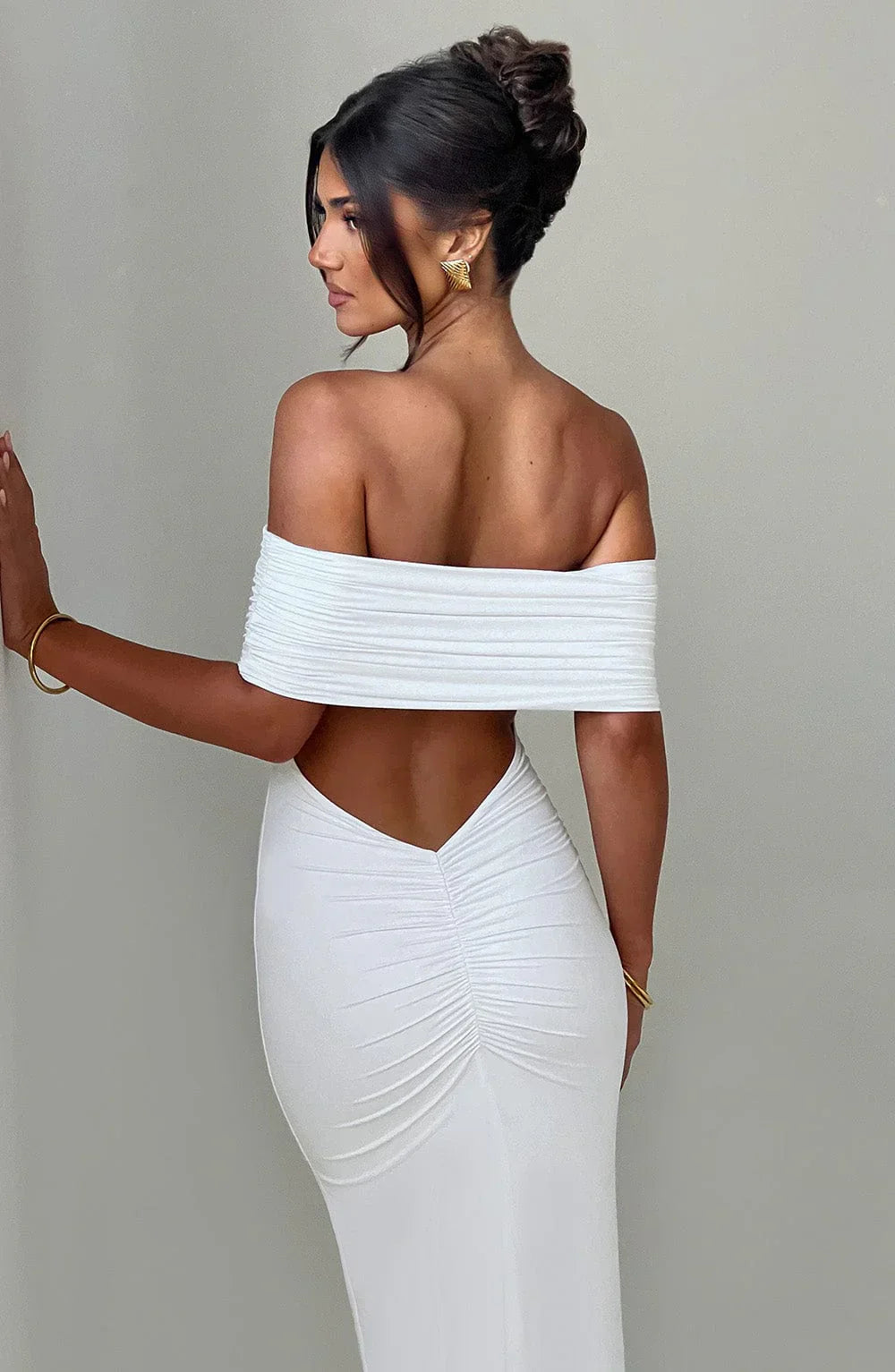 Azrya ™ | Elegant Backless Maxi Dress