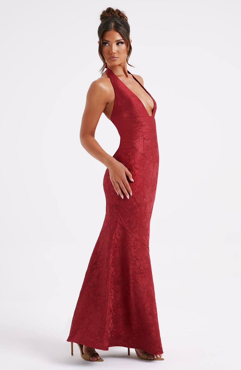 Zylith™ | Halter-neck Knot Textured Maxi Dress